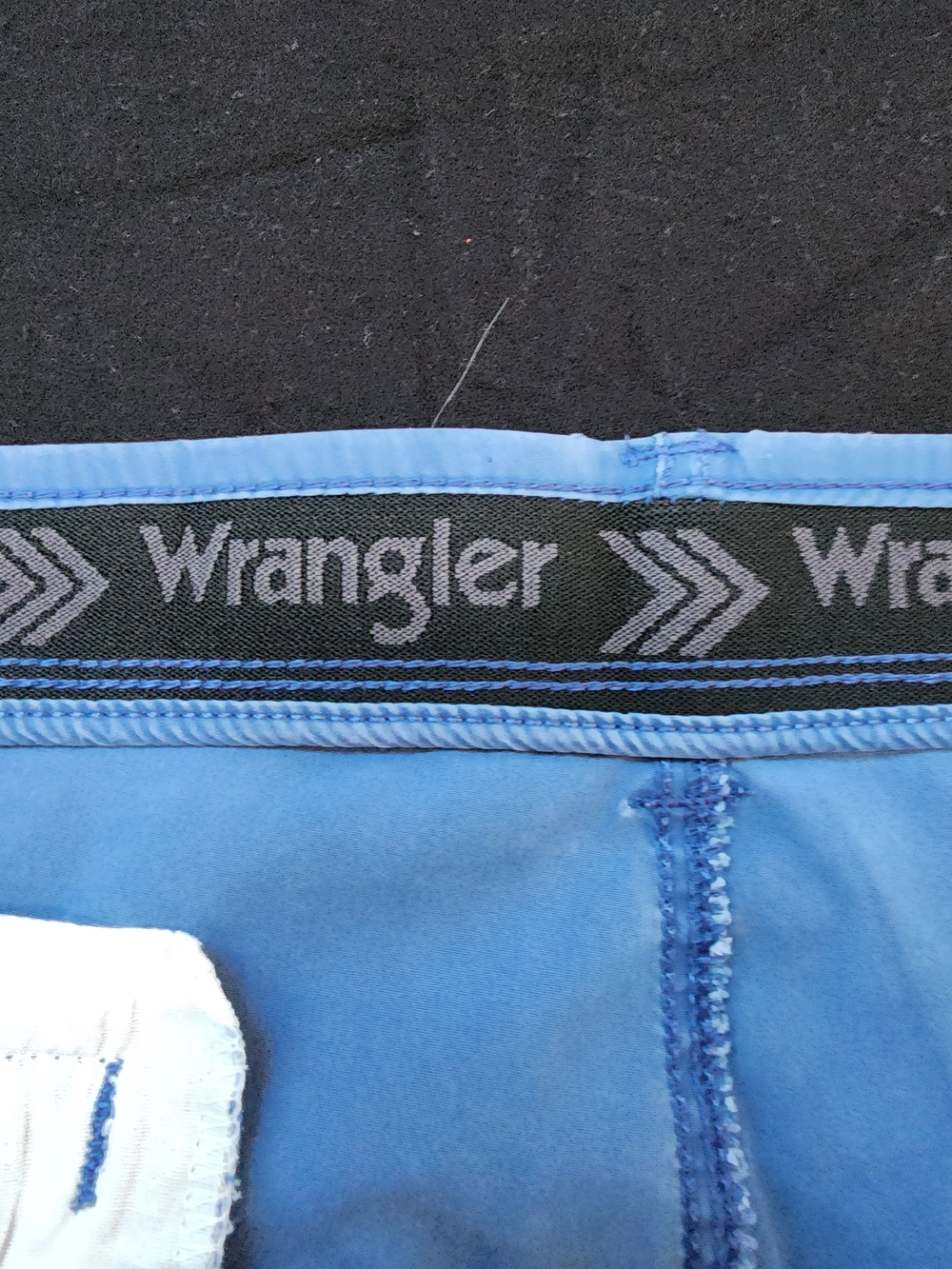Wrangler Men's Light Blue Cargo Shorts. Size 40, Good Condition - Picture 5 of 10